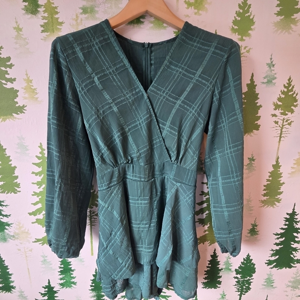 Green Long Seeve Tie Back Romper
